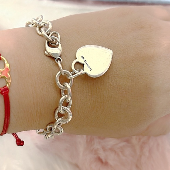 Tiffany & Co Heart Tag Charm Bracelet in Sterling Silver Blank Engravable Heart - Picture 3 of 7